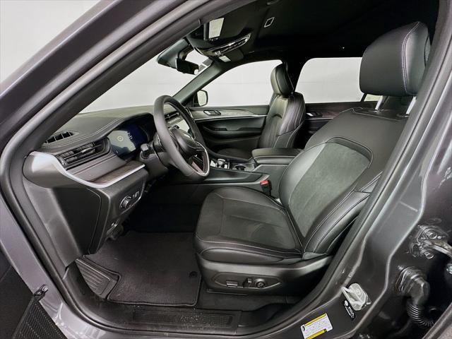 2026 Jeep Grand Cherokee L Altitude 4x4