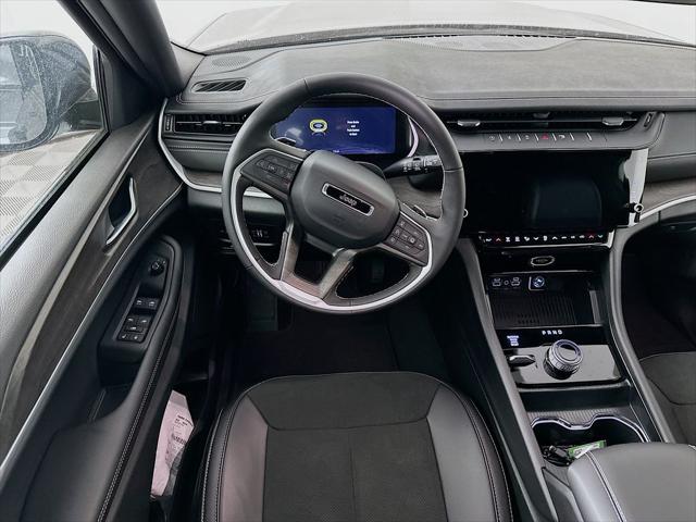 2026 Jeep Grand Cherokee L Altitude 4x4