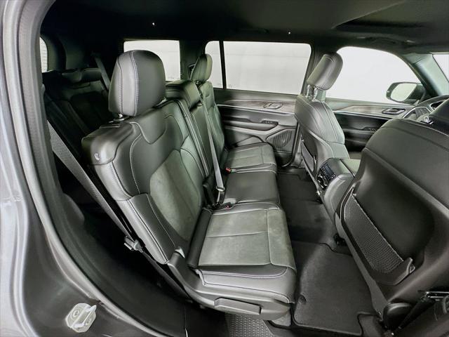 2026 Jeep Grand Cherokee L Altitude 4x4