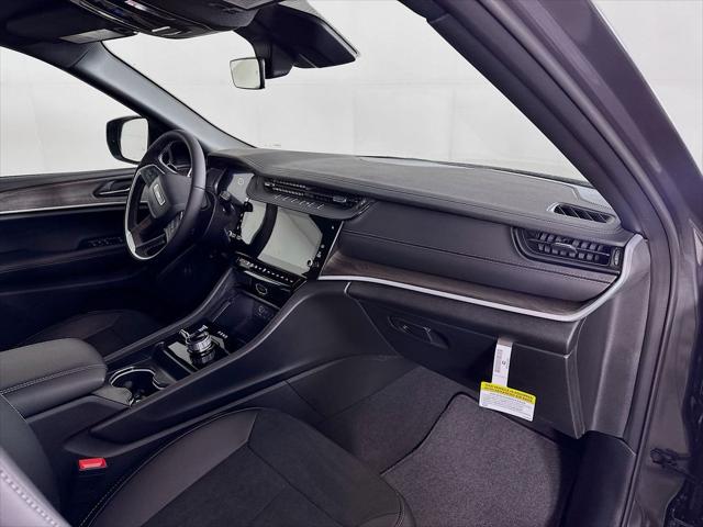 2026 Jeep Grand Cherokee L Altitude 4x4