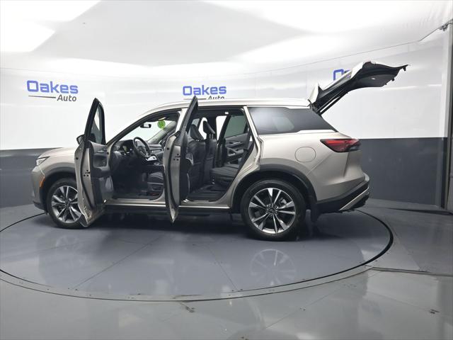 2025 INFINITI QX60 LUXE