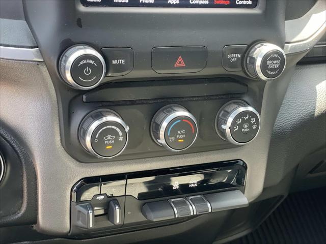 2021 Ram 1500 Big Horn Crew Cab 4x2 5'7" Box