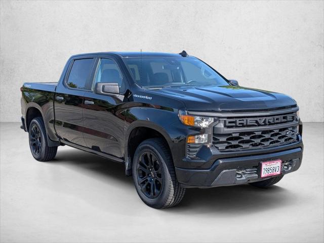 2023 Chevrolet Silverado 1500 4WD Crew Cab Short Bed Custom