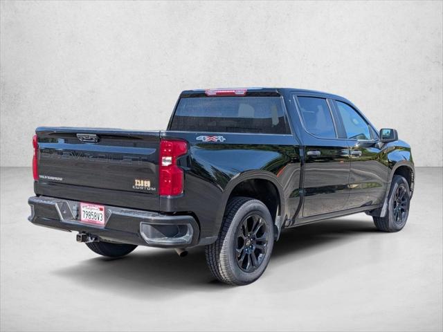 2023 Chevrolet Silverado 1500 4WD Crew Cab Short Bed Custom