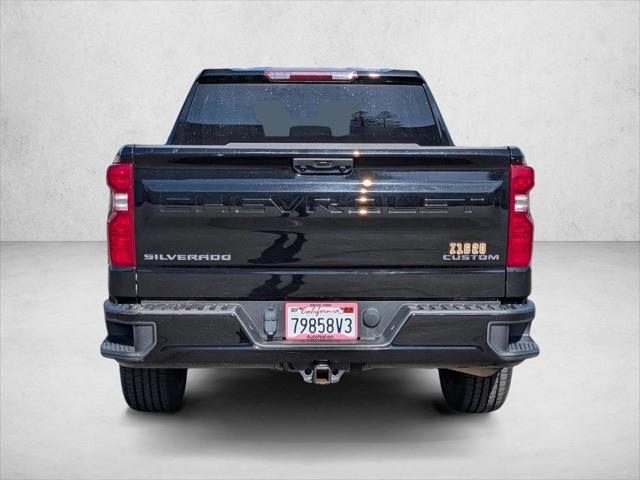 2023 Chevrolet Silverado 1500 4WD Crew Cab Short Bed Custom