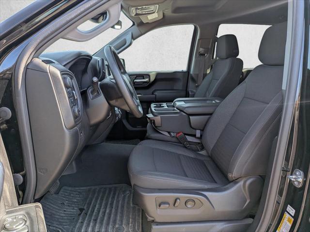 2023 Chevrolet Silverado 1500 4WD Crew Cab Short Bed Custom