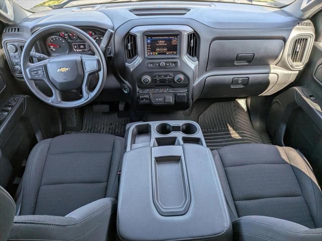 2023 Chevrolet Silverado 1500 4WD Crew Cab Short Bed Custom