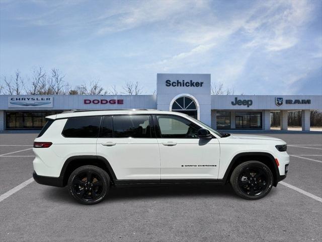 2023 Jeep Grand Cherokee L Altitude 4x4