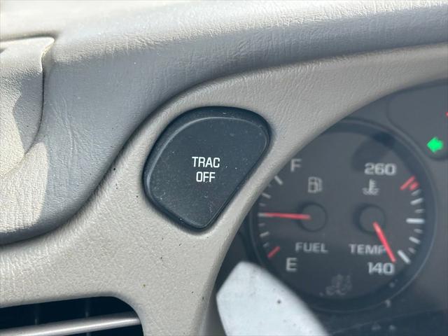 2004 Chevrolet Impala LS