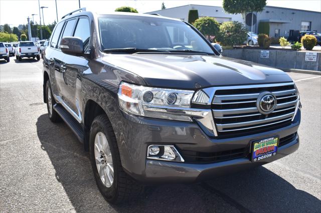 2018 Toyota Land Cruiser V8