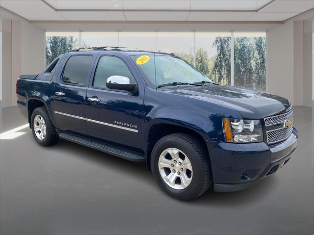 2011 Chevrolet Avalanche LTZ for sale in Des Moines, IA