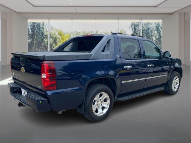 2011 Chevrolet Avalanche LTZ