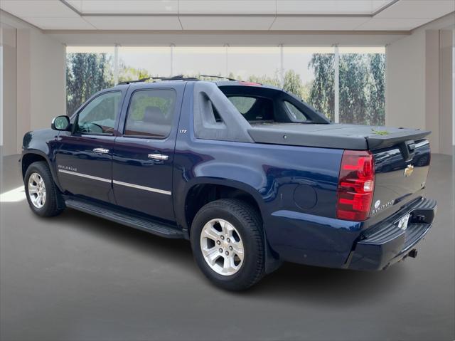 2011 Chevrolet Avalanche LTZ