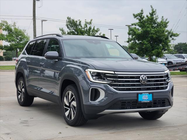 2026 Volkswagen Atlas SE with Technology