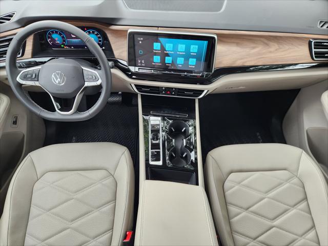 2026 Volkswagen Atlas SE with Technology
