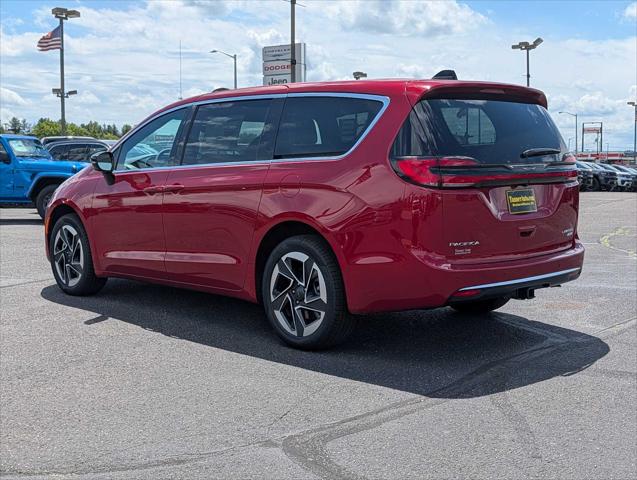 2027 Chrysler Pacifica Limited