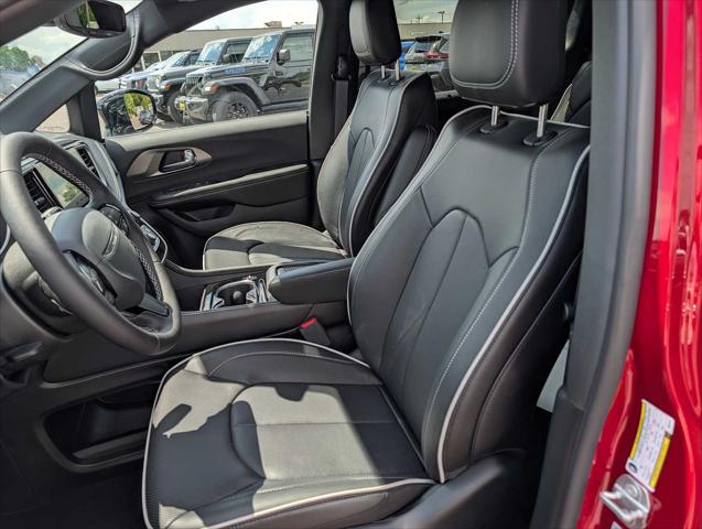 2027 Chrysler Pacifica Limited