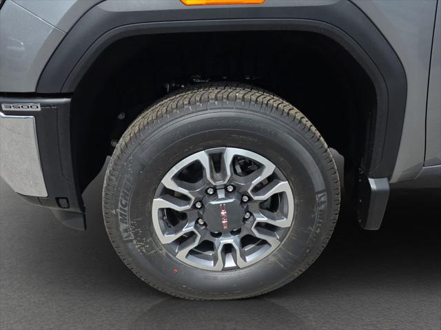 2026 GMC Sierra 3500HD Crew Cab, Long Bed, SLT Dual Rear Wheel, 4WD
