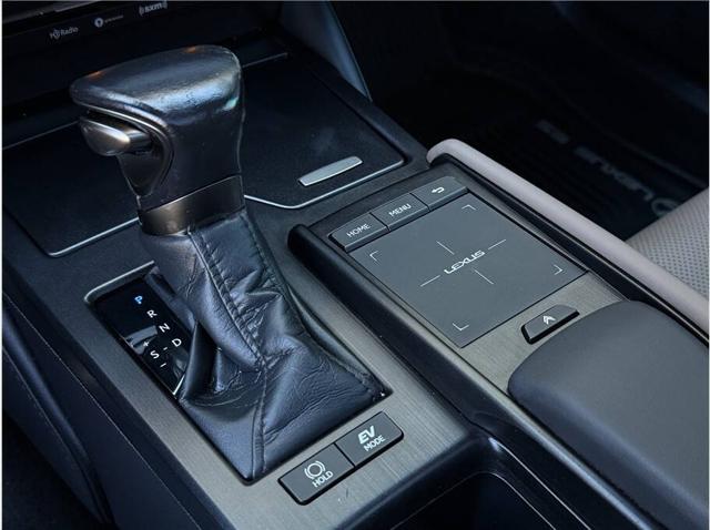 2022 Lexus ES 300h Base 4dr Sedan