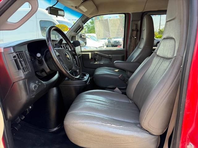 2021 Chevrolet Express Passenger RWD 3500 Extended Wheelbase LS