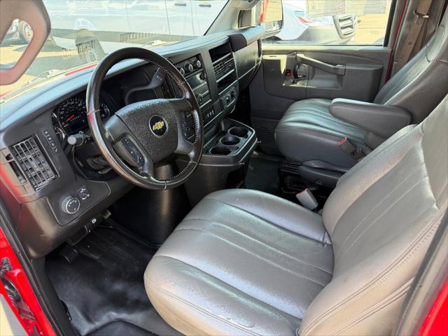 2021 Chevrolet Express Passenger RWD 3500 Extended Wheelbase LS