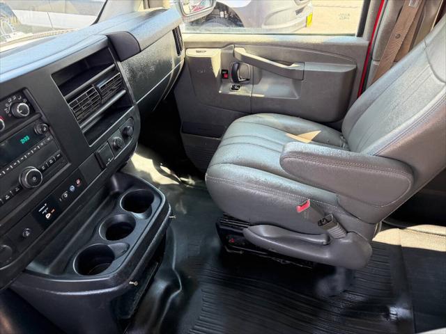 2021 Chevrolet Express Passenger RWD 3500 Extended Wheelbase LS