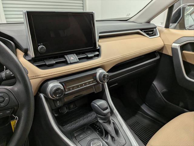 2023 Toyota RAV4 Hybrid LE