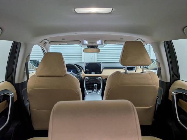 2023 Toyota RAV4 Hybrid LE