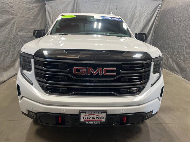 2024 GMC Sierra 1500 4WD Crew Cab Standard Box AT4
