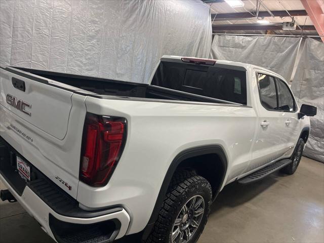 2024 GMC Sierra 1500 4WD Crew Cab Standard Box AT4