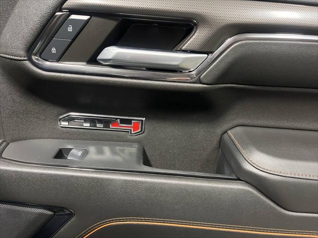 2024 GMC Sierra 1500 4WD Crew Cab Standard Box AT4