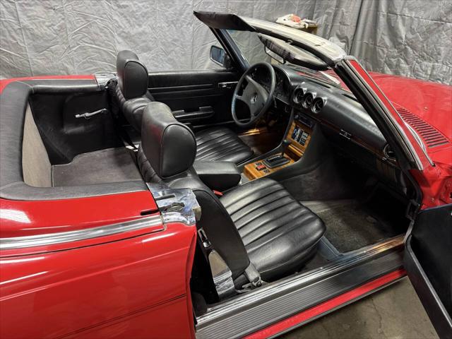 1981 Mercedes-Benz C-CLASS C 300 380 SL