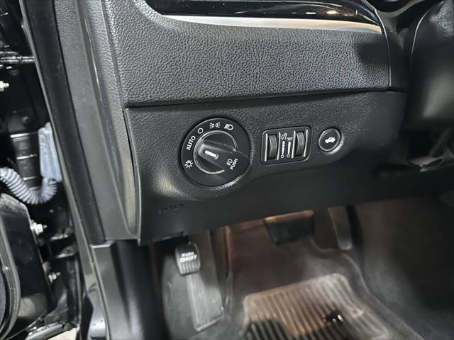 2023 Chrysler 300 300S