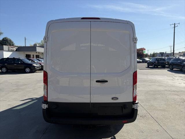 2017 Ford Transit 150 3dr LWB Medium Roof Cargo Van w/Sliding Passenger Side Door