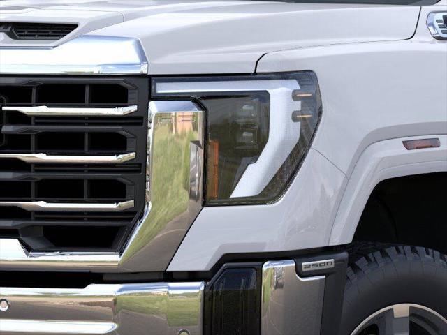2026 GMC Sierra 2500HD Crew Cab, Standard Bed, SLT, 4WD