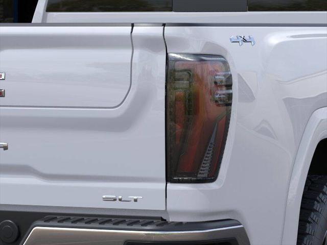 2026 GMC Sierra 2500HD Crew Cab, Standard Bed, SLT, 4WD