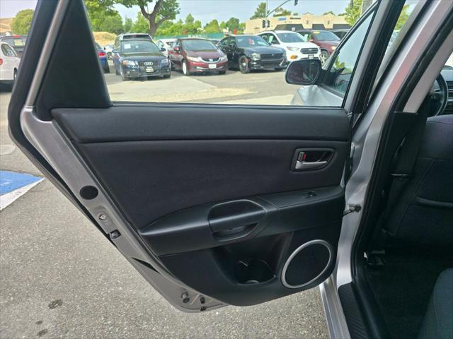 2004 Mazda Mazda3 s