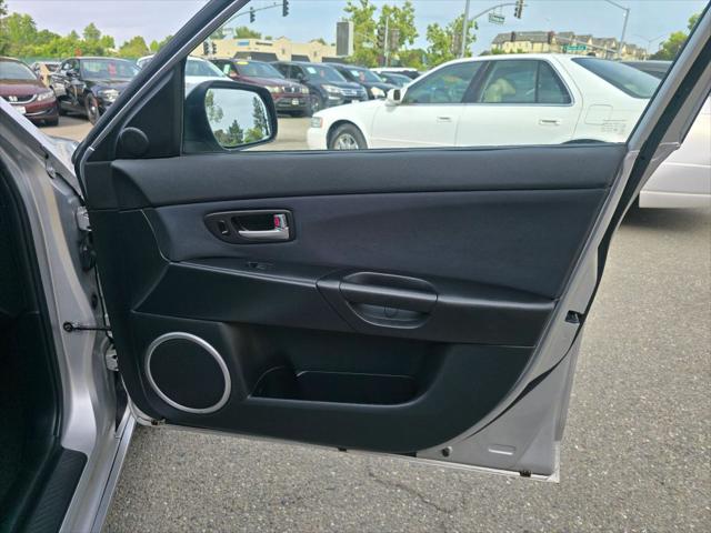 2004 Mazda Mazda3 s