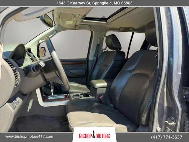 2011 Nissan Pathfinder LE