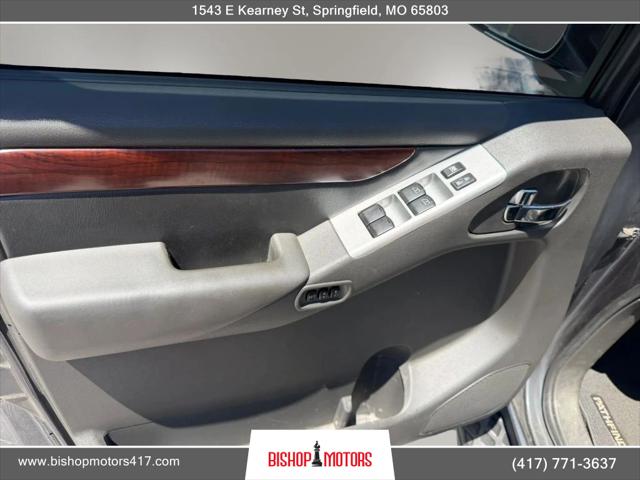 2011 Nissan Pathfinder LE