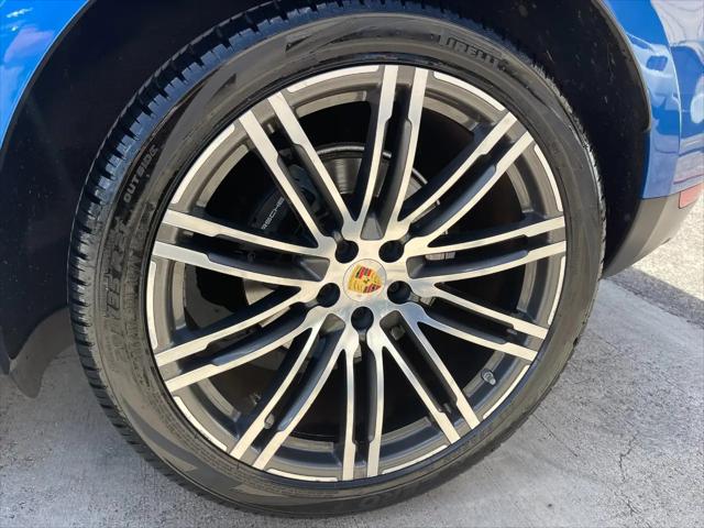 2018 Porsche Macan Sport Edition