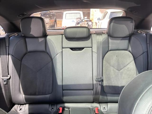2018 Porsche Macan Sport Edition
