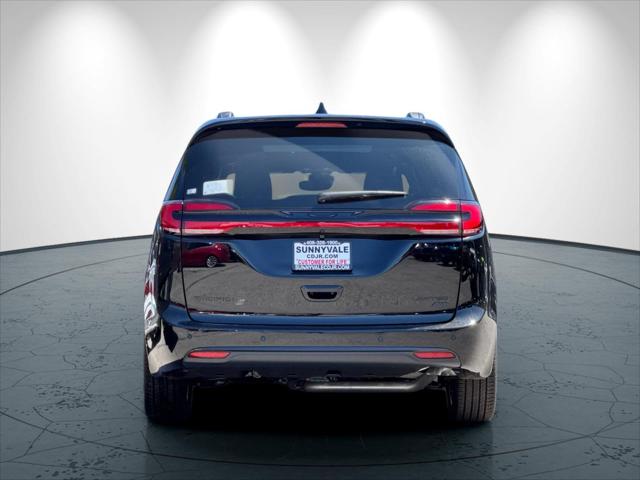 2027 Chrysler Pacifica Limited