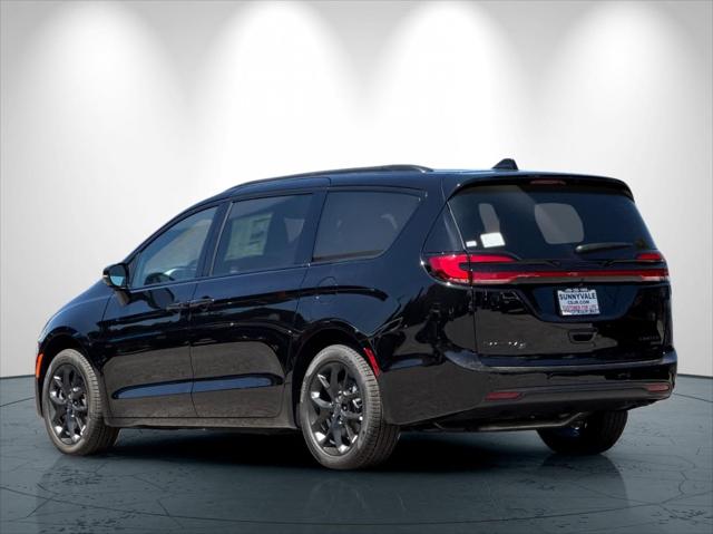 2027 Chrysler Pacifica Limited