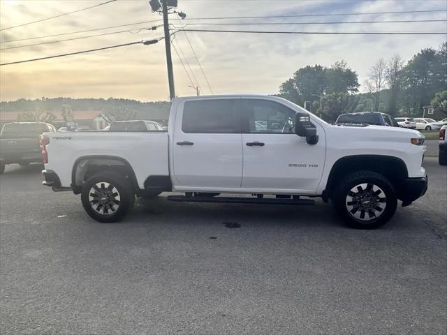 2024 Chevrolet Silverado 2500HD 4WD Crew Cab Standard Bed Custom