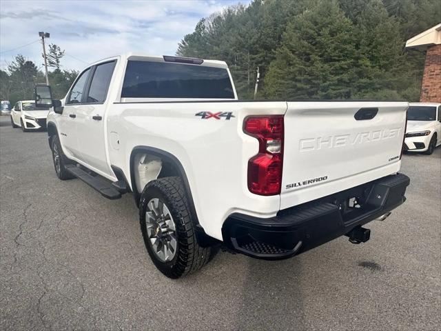 2024 Chevrolet Silverado 2500HD 4WD Crew Cab Standard Bed Custom