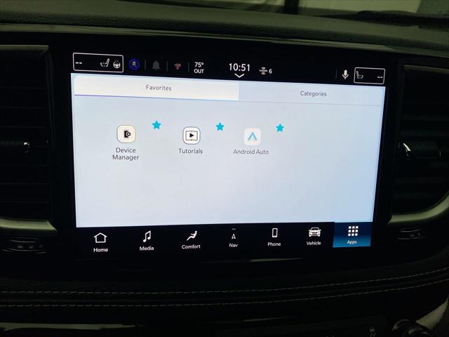 2027 Chrysler Pacifica Select
