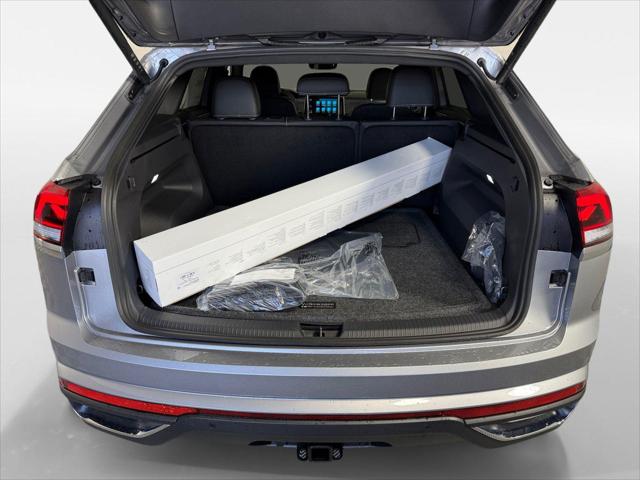 2026 Volkswagen Atlas Cross Sport SE with Technology