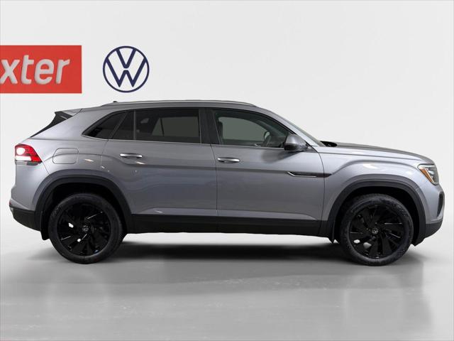 2026 Volkswagen Atlas Cross Sport SE with Technology