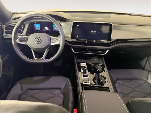 2026 Volkswagen Atlas Cross Sport SE with Technology